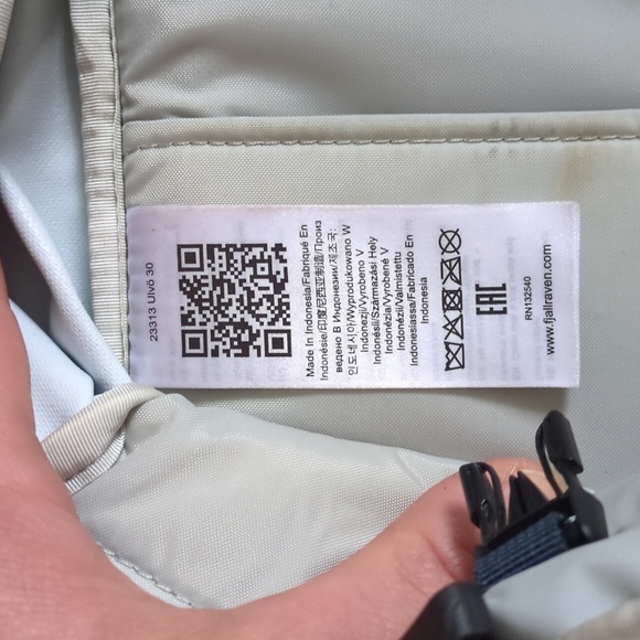 Fjallraven ulvo 30L Backpack - Picture 8 of 9